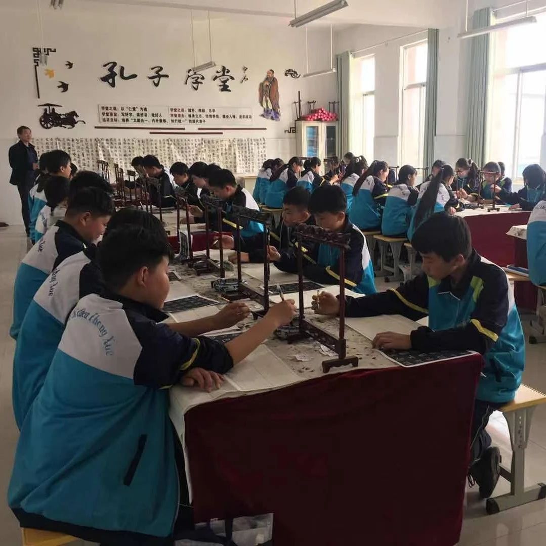 汶上县中小学生体育艺术大赛（寅寺赛区）在镇中学举行